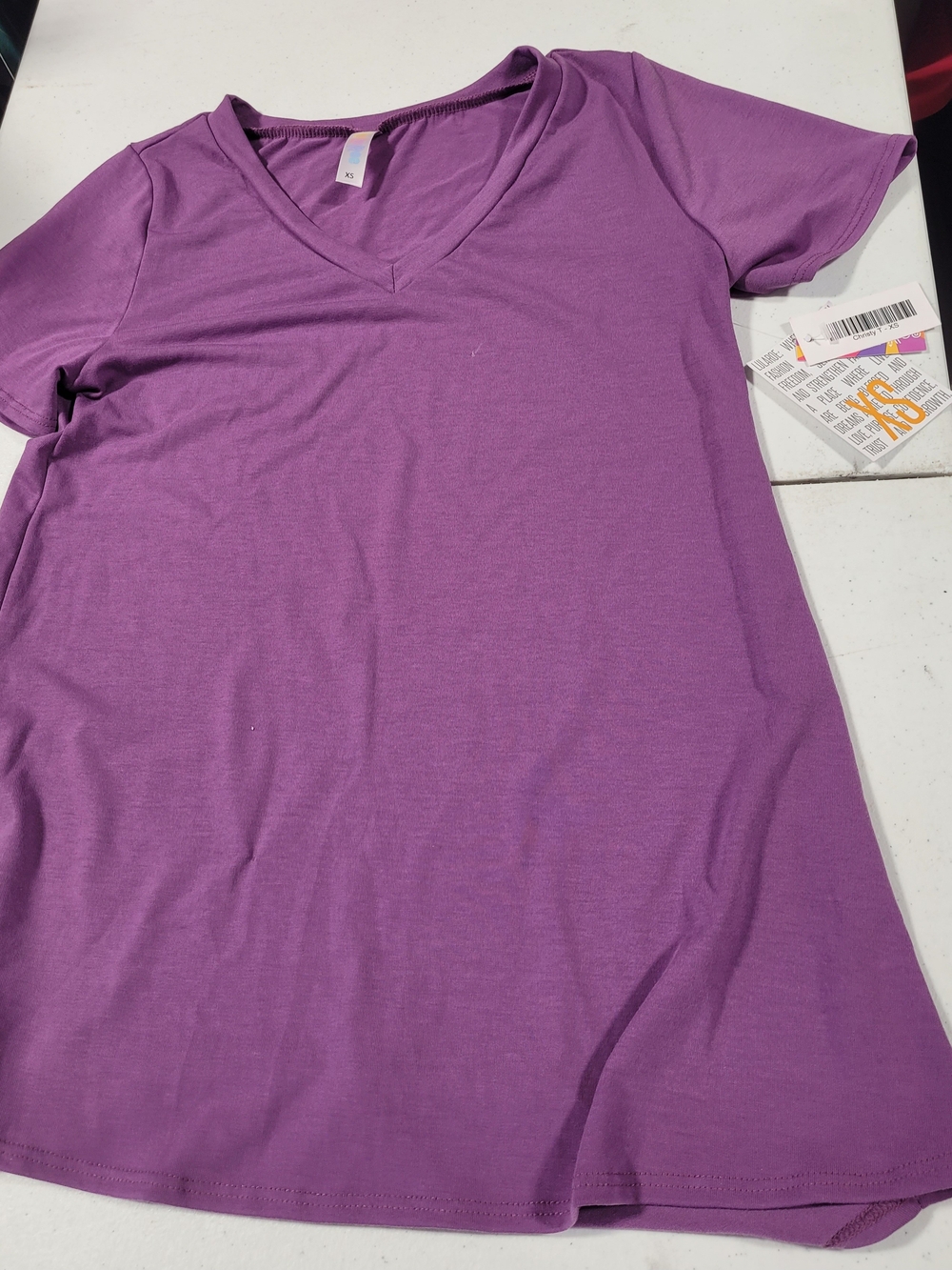 LuLaRoe Short Sleeve V-Neck Top in Lavender Purple